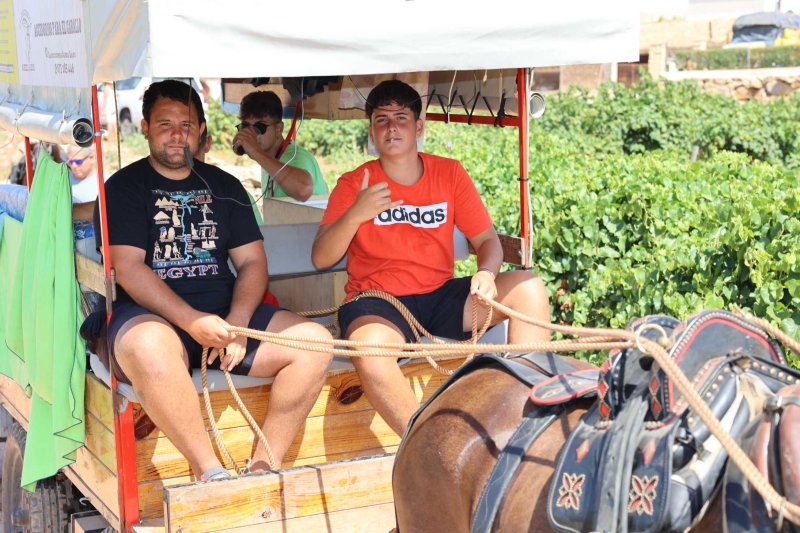 La presentació i l’entrada de la murta aporten l’ambient a l’arranc de les festes de Llíber La presentació i l’entrada de la murta aporten l’ambient a l’arranc de les festes de Llíber